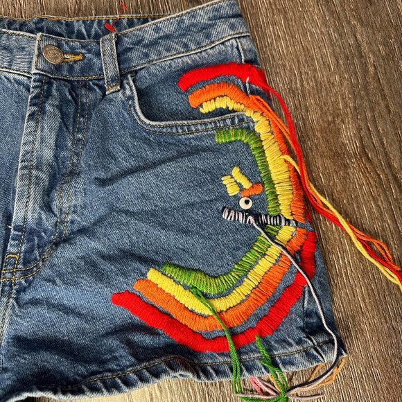 Farm Rio Women’s Embroidered Denim Shorts – Size Small - Picture 4 of 10